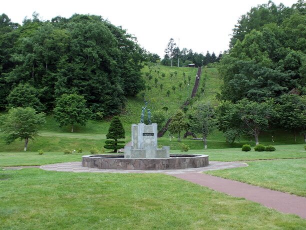 公園内の噴水